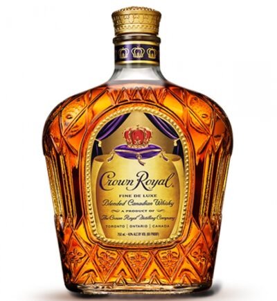 Crown Royal Whiskey   750 ml / 25.4 oz